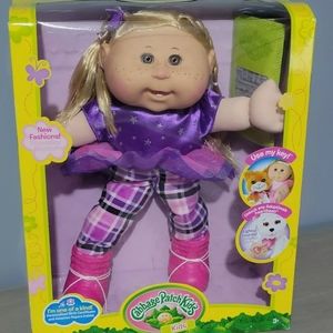 Cabbage Patch Kids Blonde Brown Eyes Freckles 14"